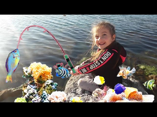 Barbie ve Duru  Denizde Balık Tutuyor _  Eğlenceli Çocuk Videosu